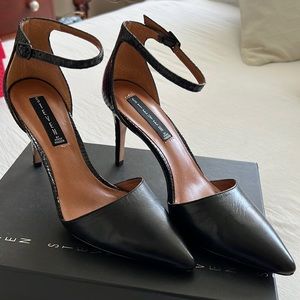 Beautiful black Steven by Steve Madden leather heels These shoes are a real gem